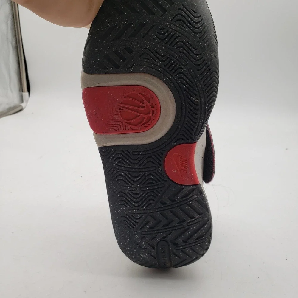 Nike Team Hustle D 11 Shoes Youth Size 6Y Black Red Basketball‎ Strap DV8996-003
